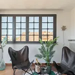 Margutta Colors on Canvas Apartment