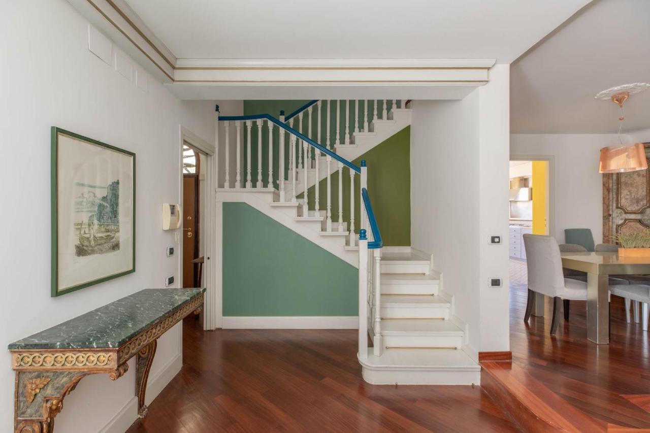 Iflat Margutta Colors On Canvas Appartement Rome