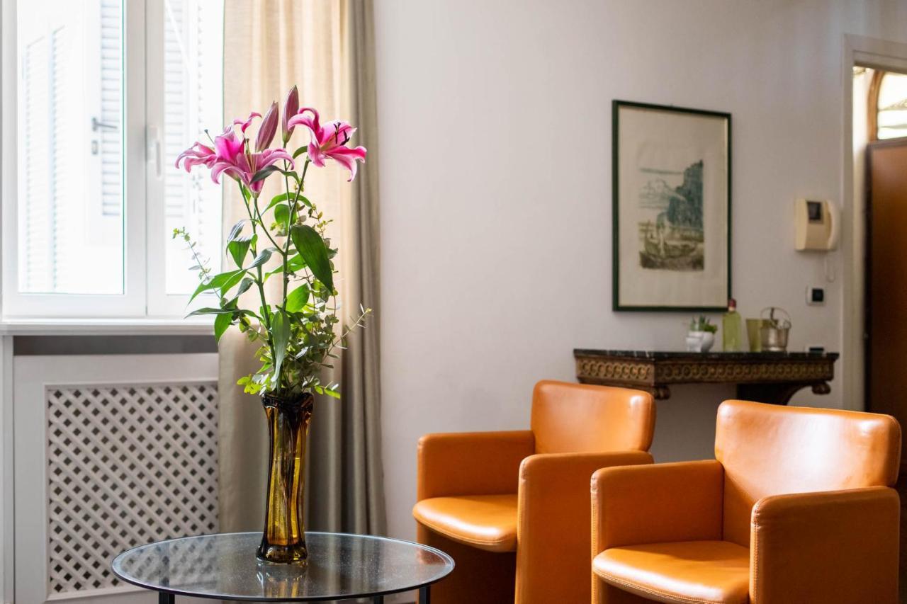 Appartement Iflat Margutta Colors On Canvas *