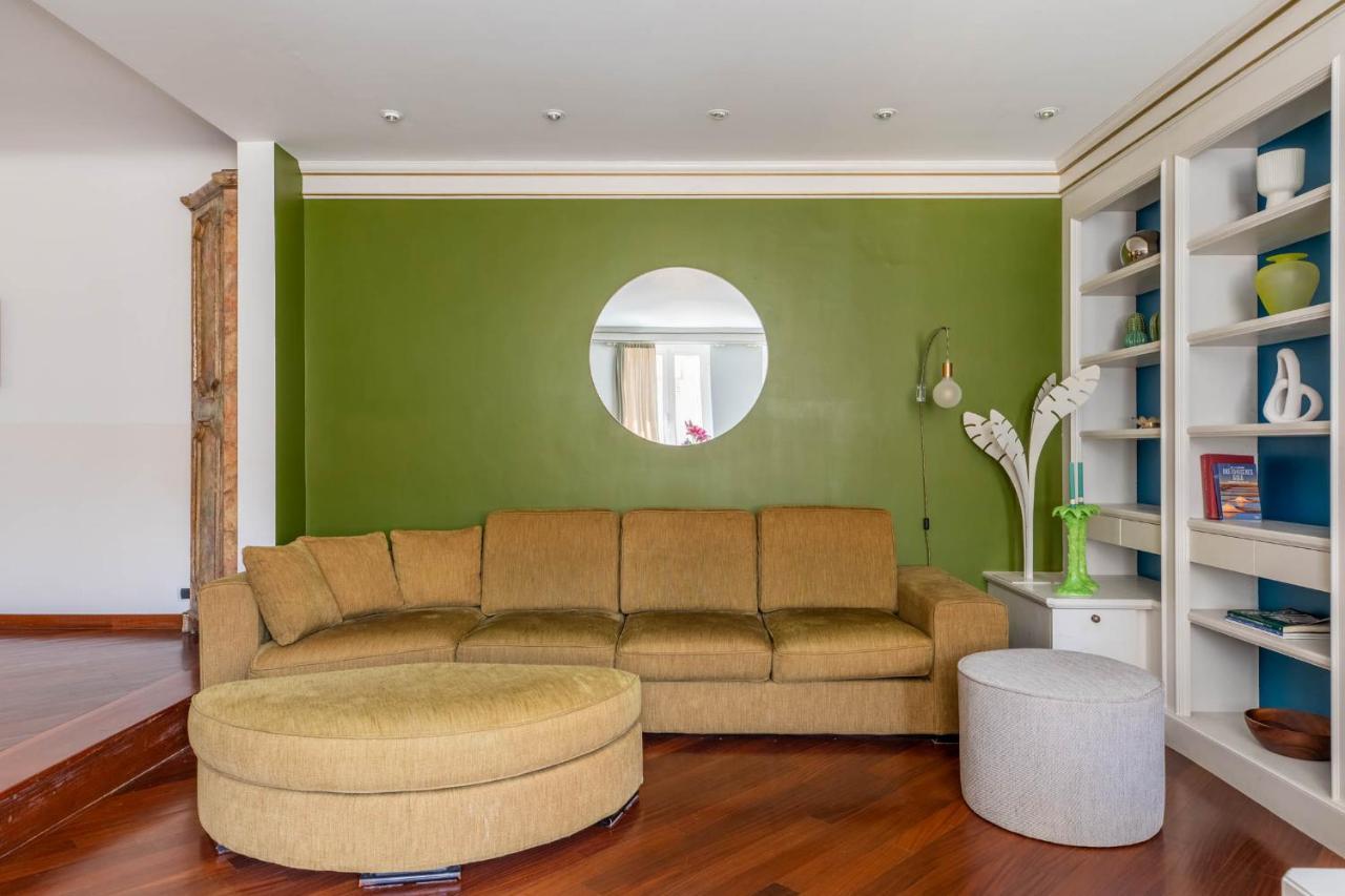 Appartement Iflat Margutta Colors On Canvas *