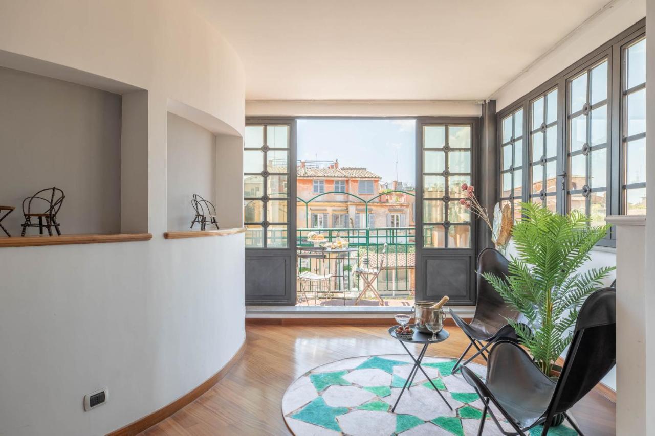 Appartement Iflat Margutta Colors On Canvas *