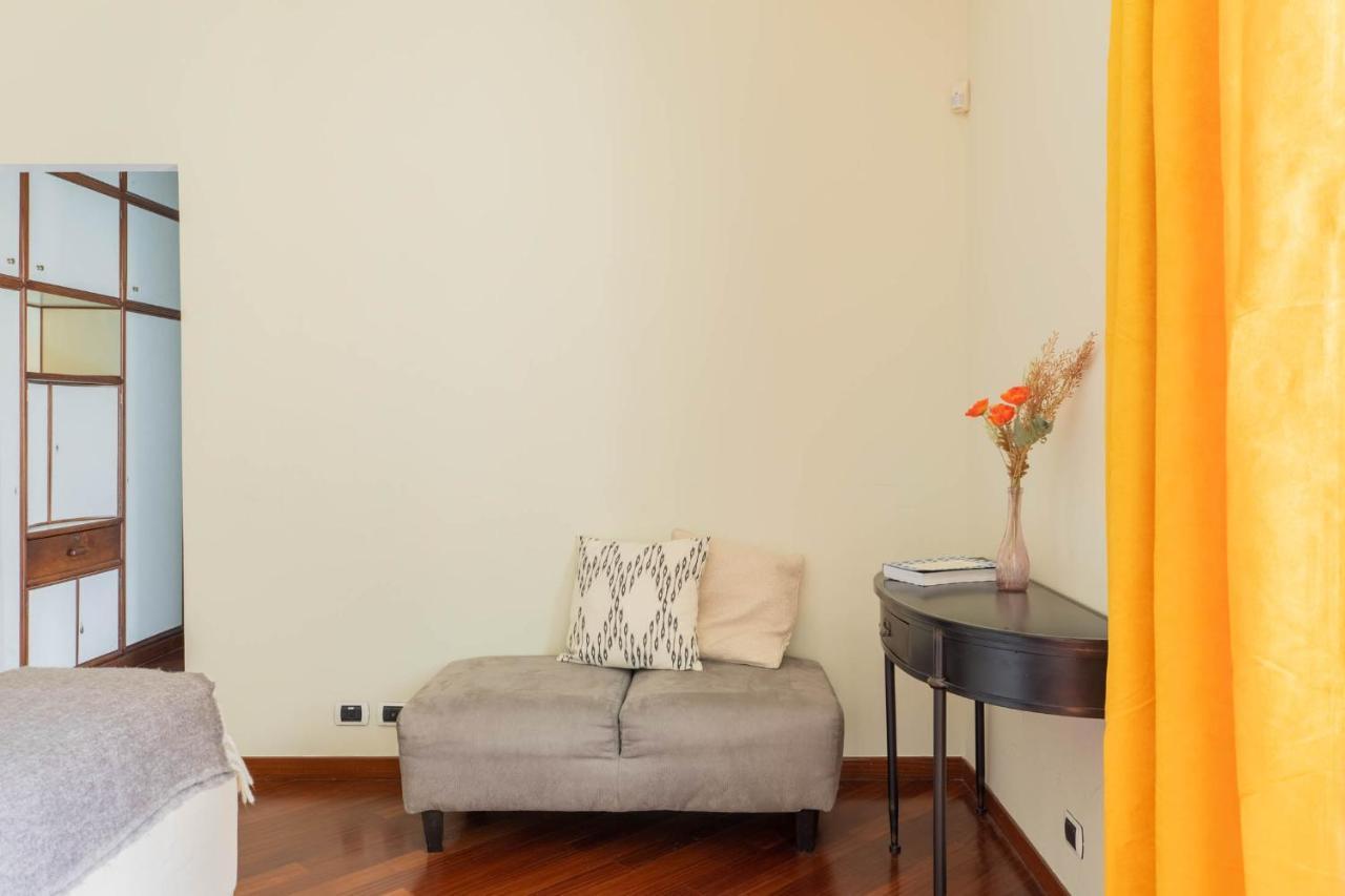 Appartement Iflat Margutta Colors On Canvas