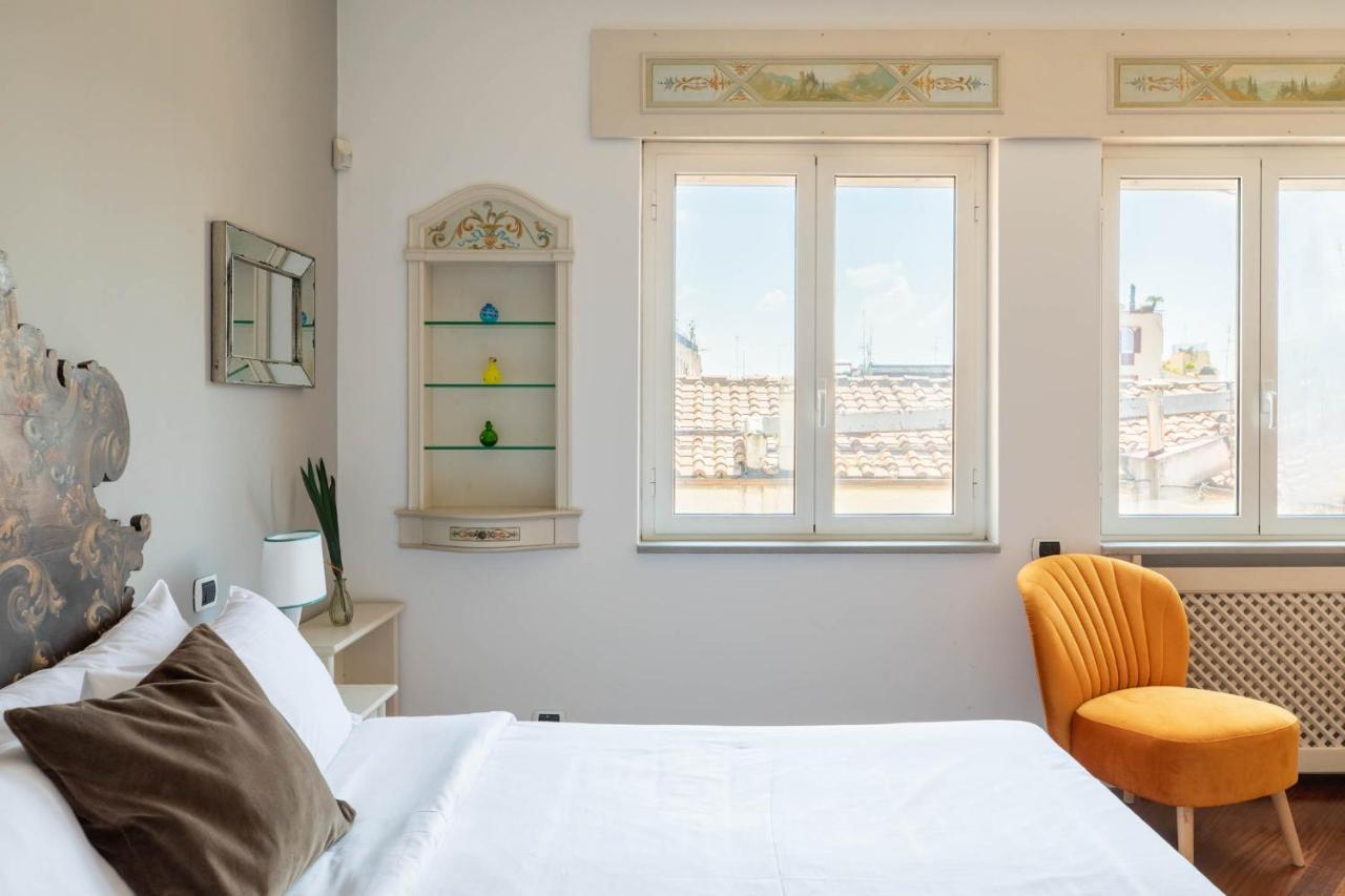 Iflat Margutta Colors On Canvas Appartement Rome